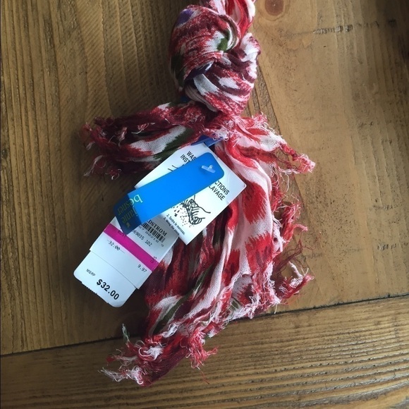 NWT Red Tribal Print Scarf! - Picture 2 of 3